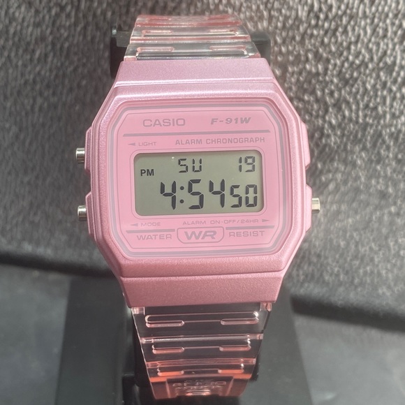 Other - Casio Unisex Size Watch 34mm Diameter Rubber Lightweight in wrist Brand New Item